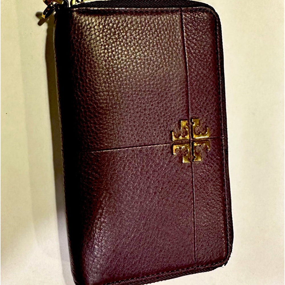 Tori Burch wrist wallet